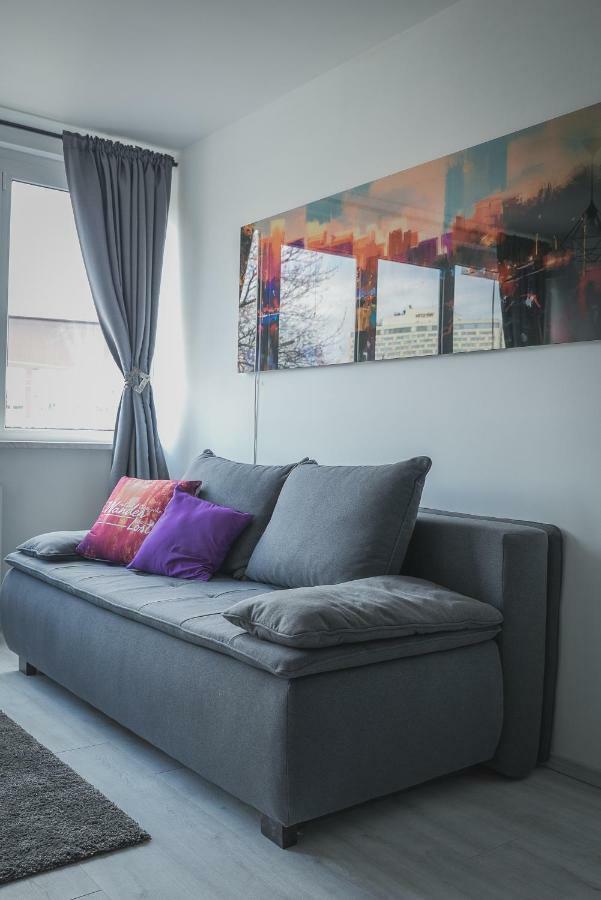 Apartment Drop *