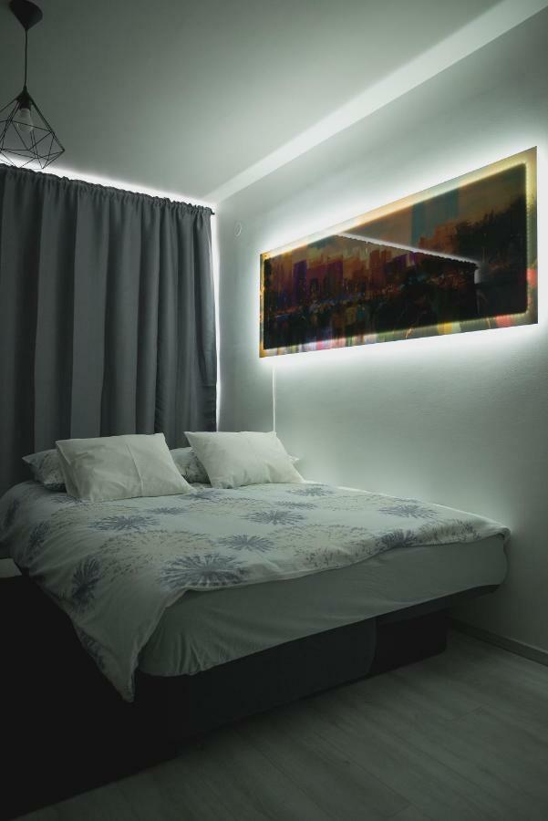 Apartment Drop *