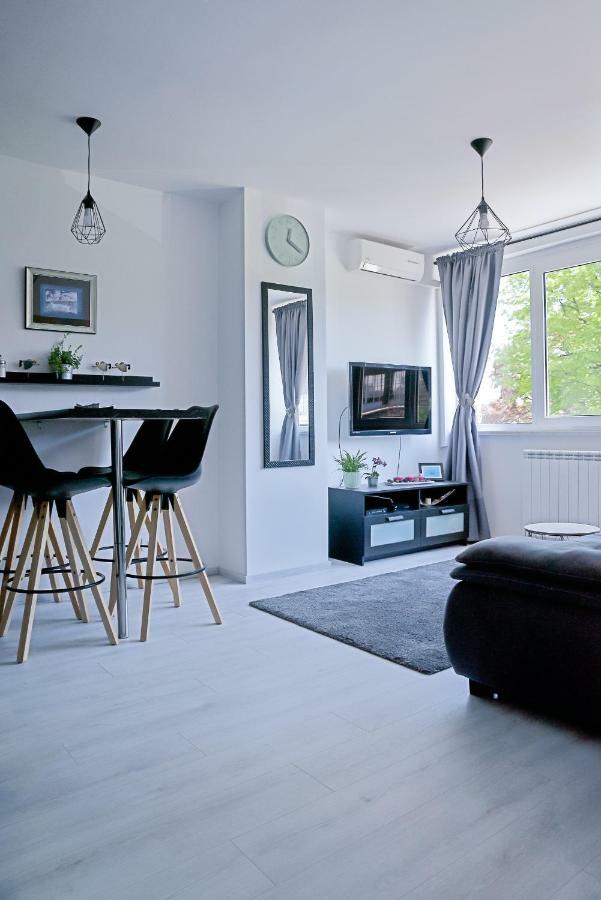 Drop Apartment *
